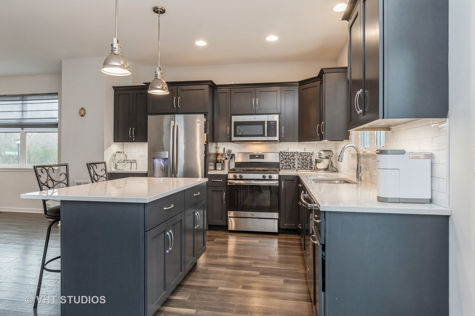 3S281 Rockwell Street Warrenville, IL 60555 - Photo 4 of 20