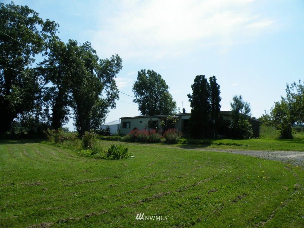492 Fort Casey Road Coupeville, WA 98239 - Photo 2 of 15 Gallery Image 2