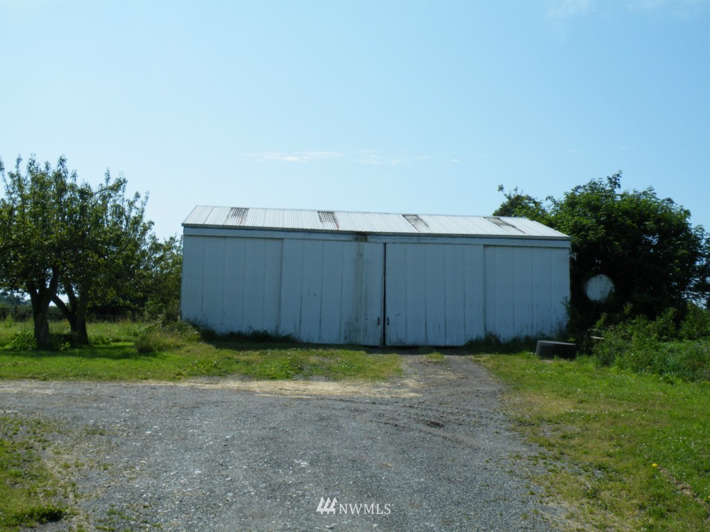 492 Fort Casey Road Coupeville, WA 98239 - Photo 3 of 15 Gallery Image 3