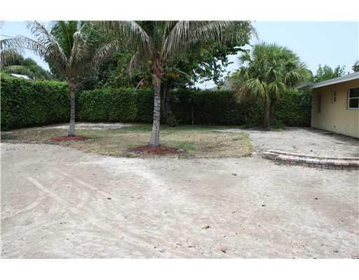 1125 Southwest 18th Street Boca Raton, FL 33486 - Photo 3 of 8 Exterior Front