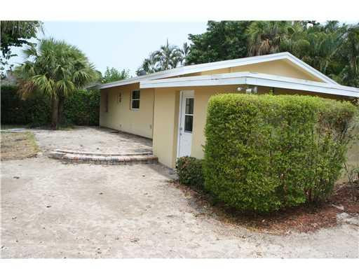 1125 Southwest 18th Street Boca Raton, FL 33486 - Photo 8 of 8 Exterior Front