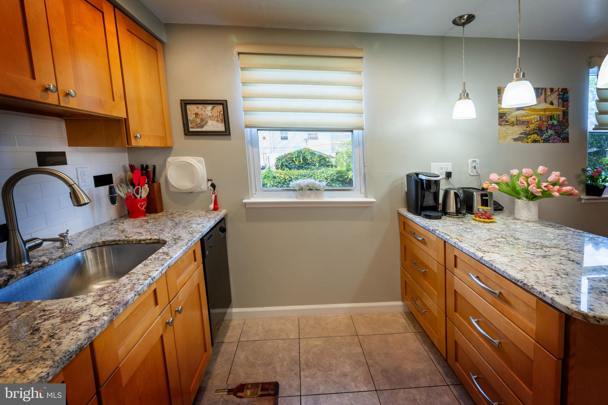 11706 Telfair Road Philadelphia, PA 19154 - Photo 16 of 37 Kitchen