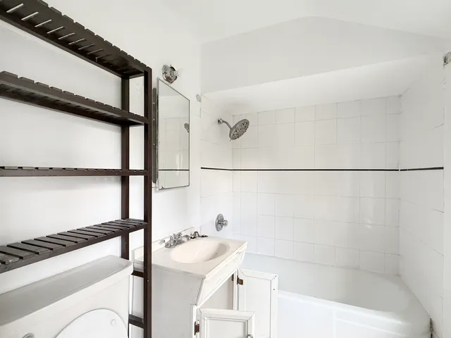 $364,900 | 2008 Newton Avenue, Park Ridge, IL 60068