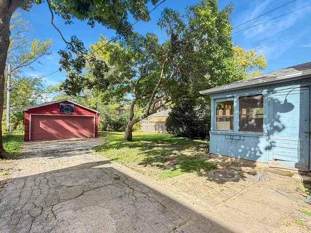 $364,900 | 2008 Newton Avenue, Park Ridge, IL 60068