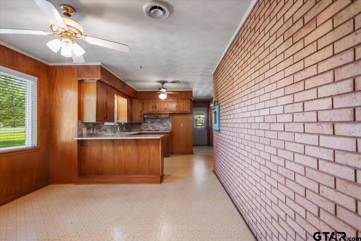 1201 East Johnson Drive Rusk, TX 75785 - Photo 16 of 48