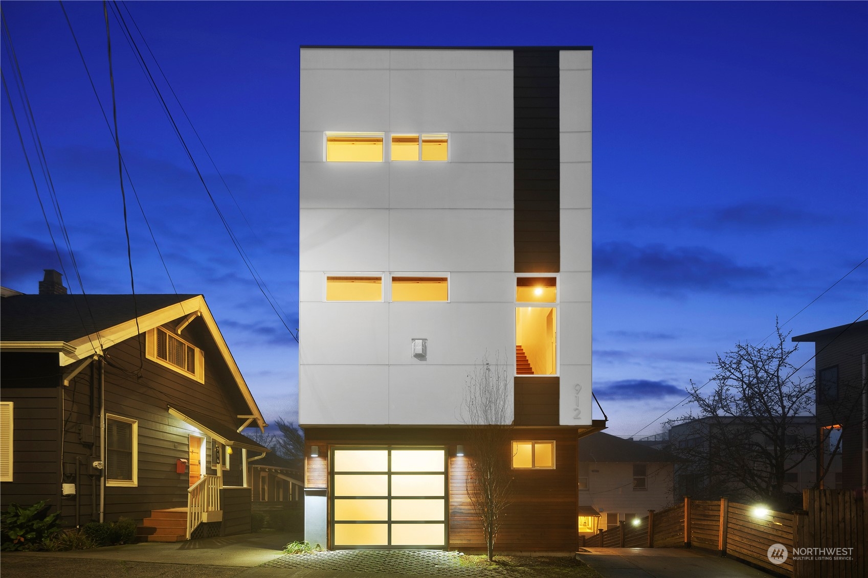 912 West Howe Street Seattle, WA 98119 - Photo 1 of 36 Gallery Image 1