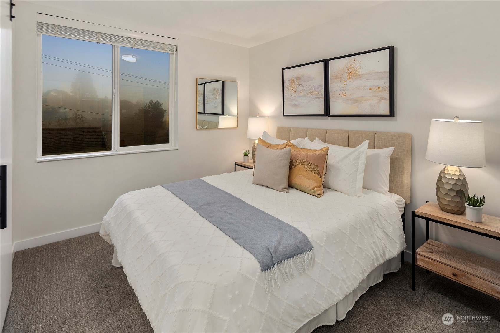 912 West Howe Street Seattle, WA 98119 - Photo 24 of 36 Gallery Image 24
