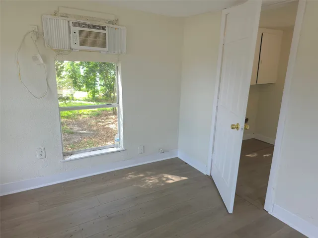 $1,350 | 2204 Highway 3, Dickinson, TX 77539