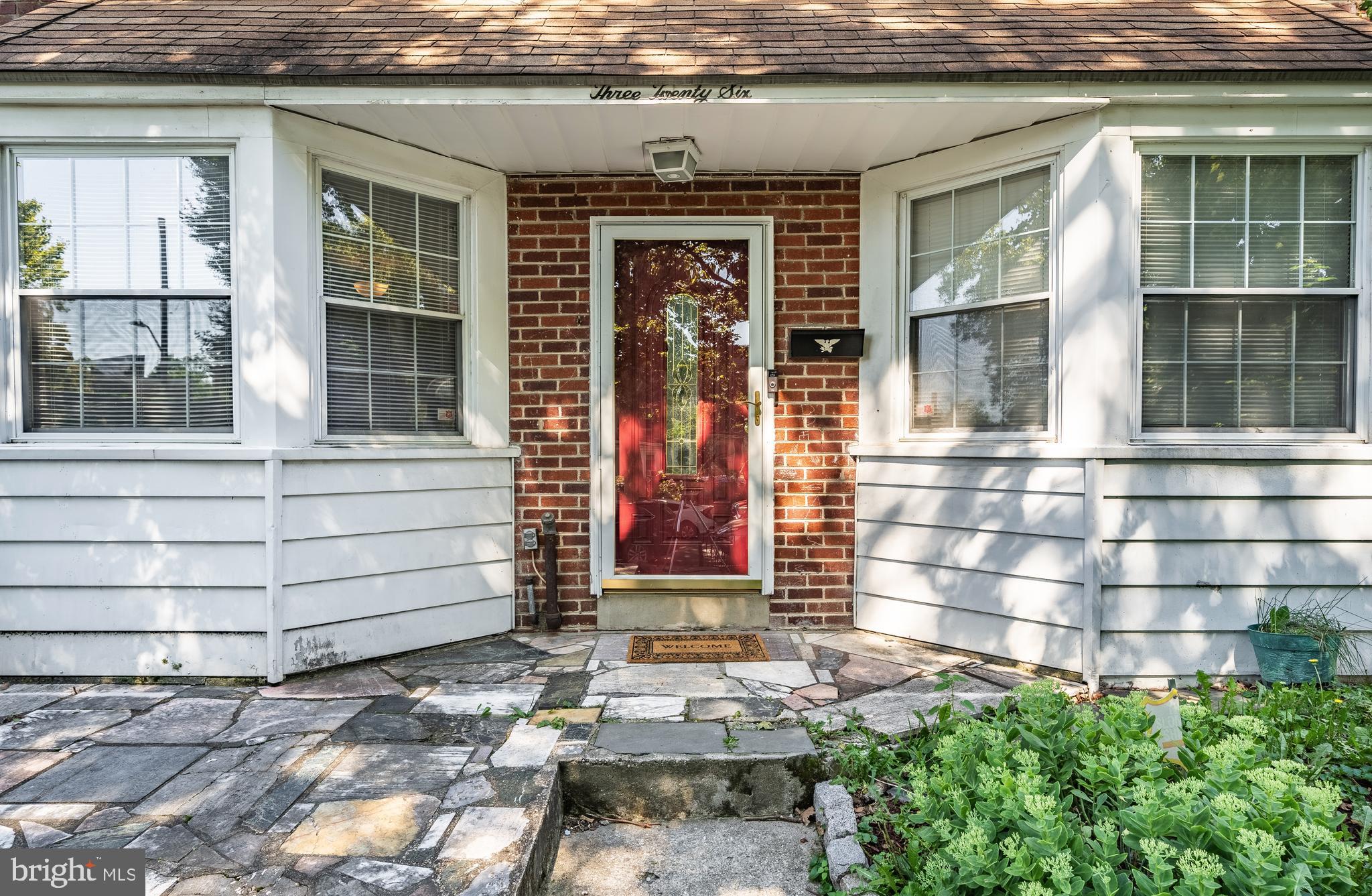 326 Richfield Road Upper Darby, PA 19082 - Photo 1 of 17