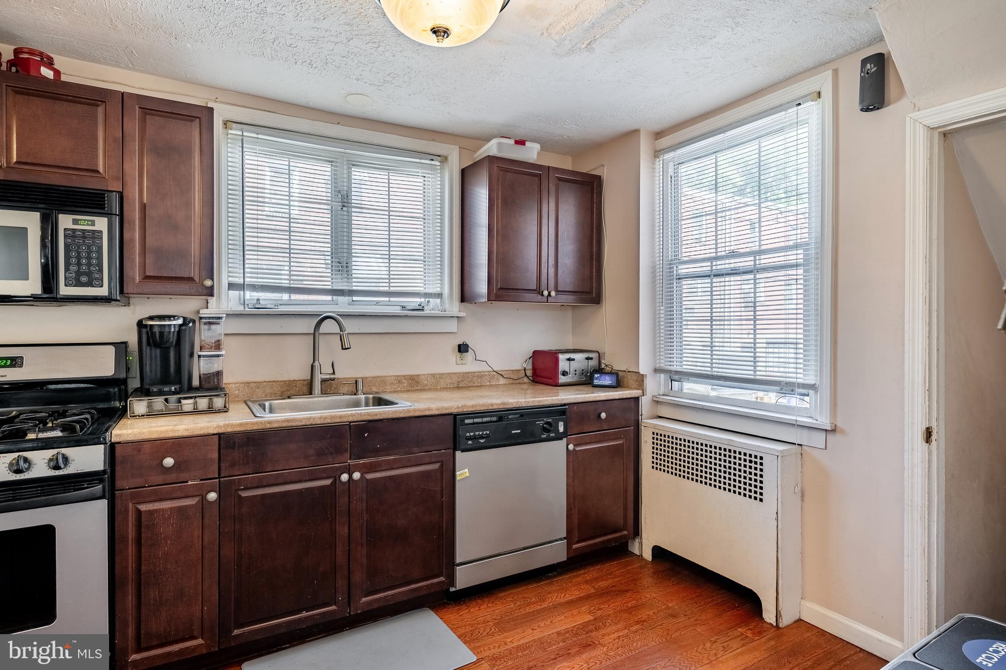 326 Richfield Road Upper Darby, PA 19082 - Photo 11 of 17