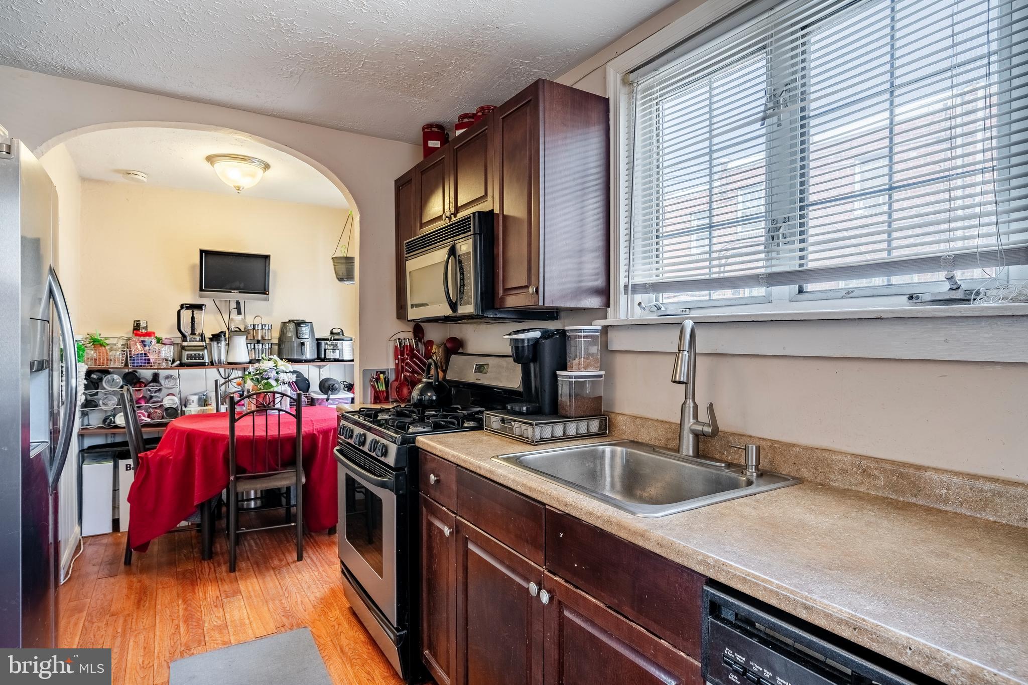 326 Richfield Road Upper Darby, PA 19082 - Photo 9 of 17