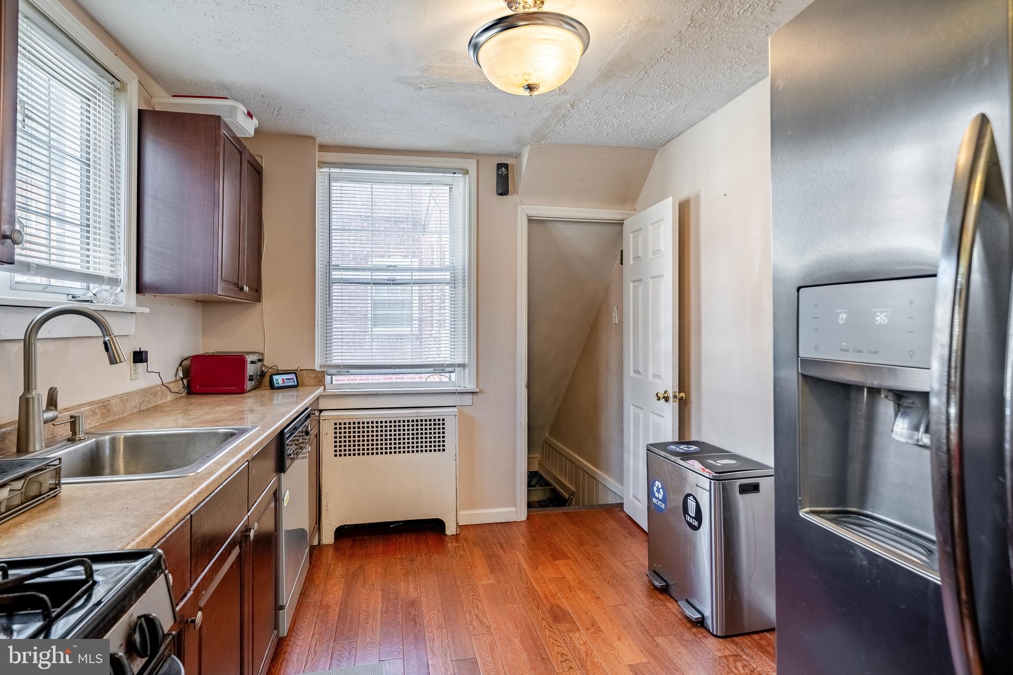 326 Richfield Road Upper Darby, PA 19082 - Photo 10 of 17
