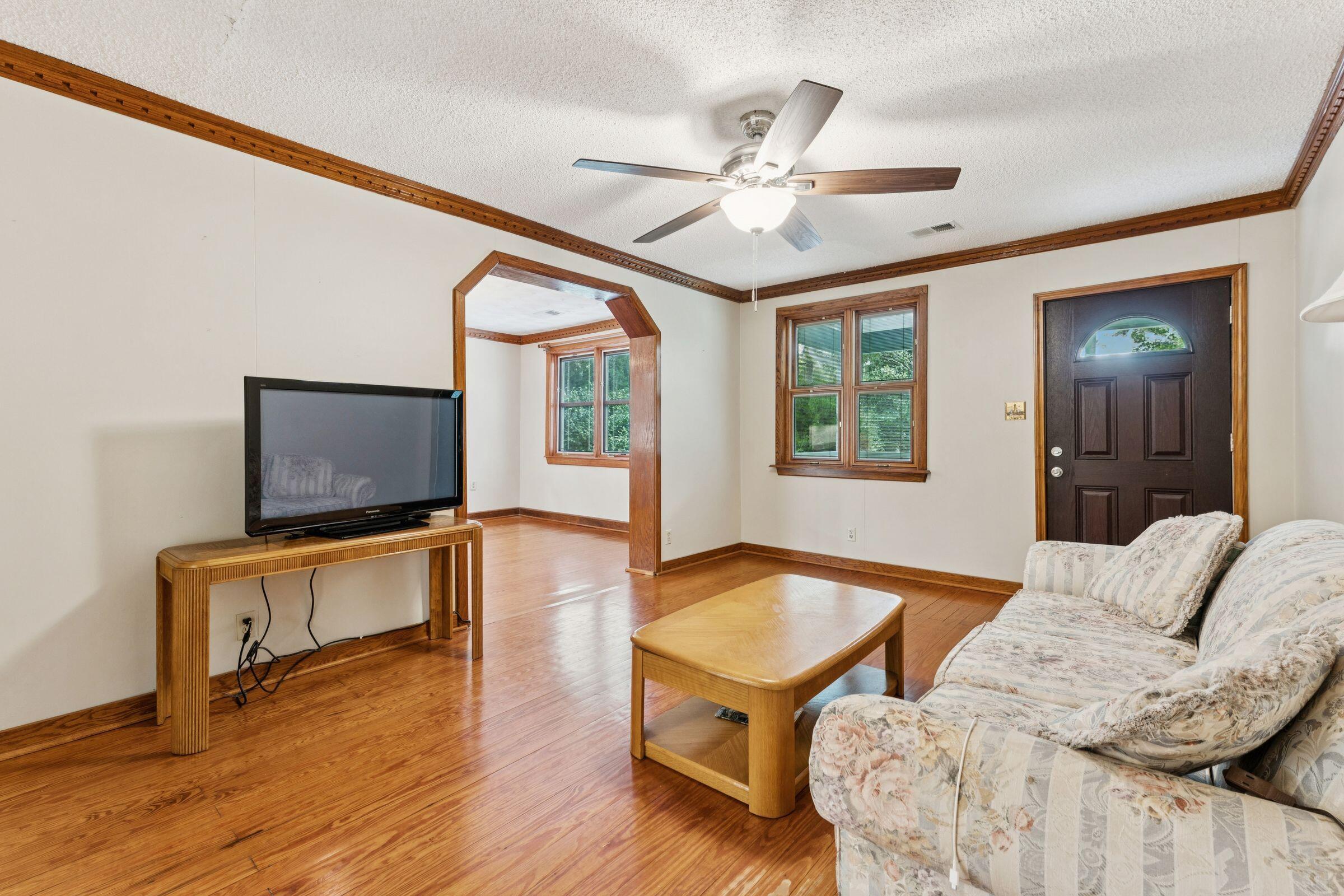 3255 Edenvale Road Johns Island, SC 29455 - Photo 11 of 63 Main house living area