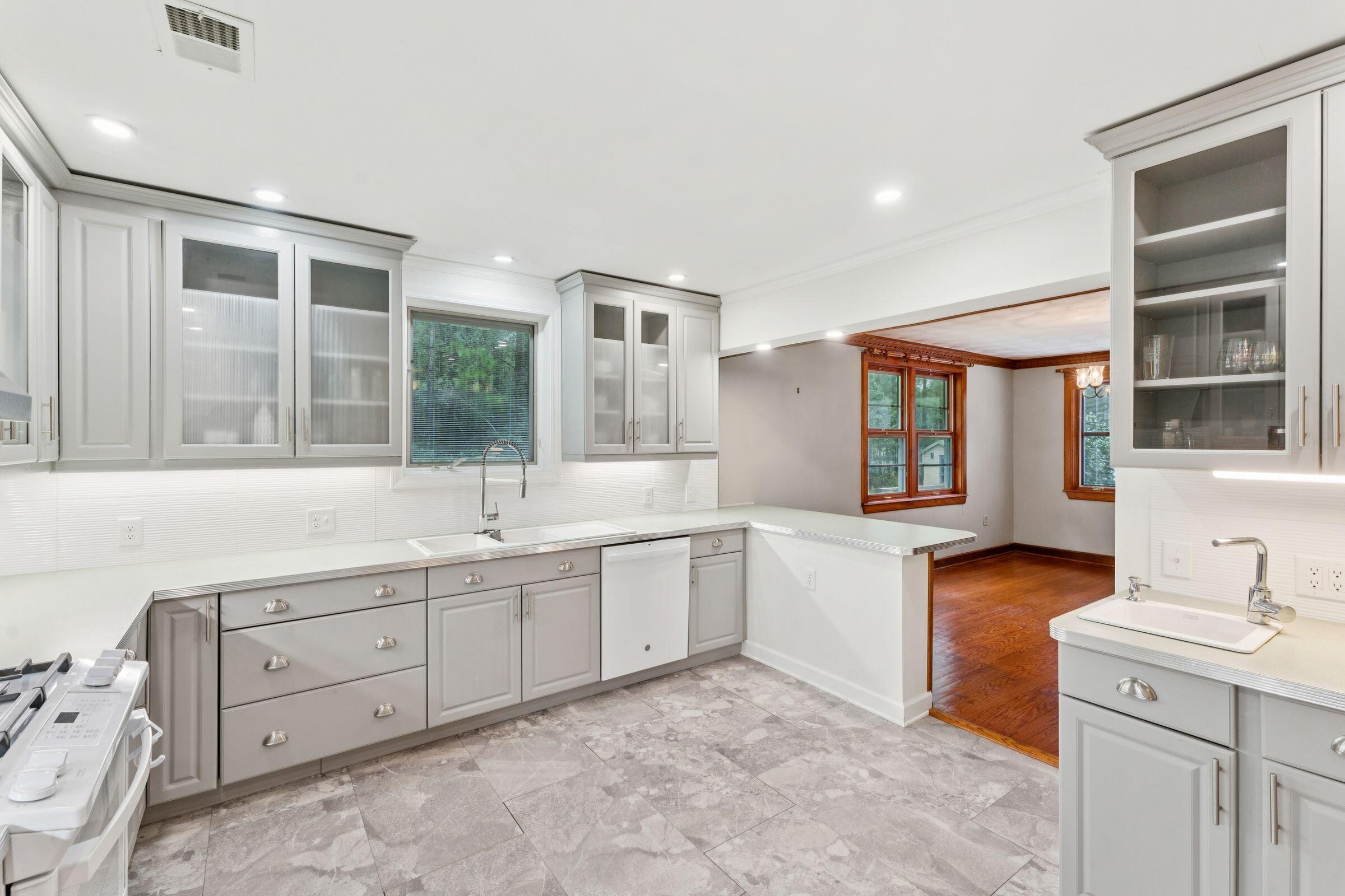 3255 Edenvale Road Johns Island, SC 29455 - Photo 19 of 63 Kitchen area