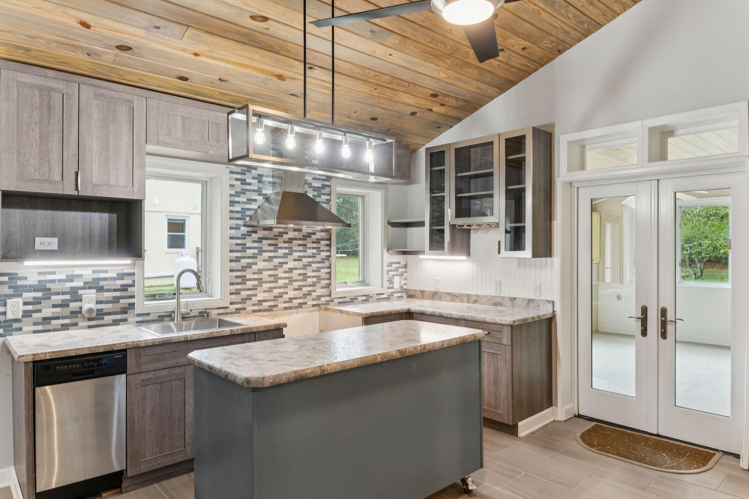 3255 Edenvale Road Johns Island, SC 29455 - Photo 38 of 63 Cottage kitchen area