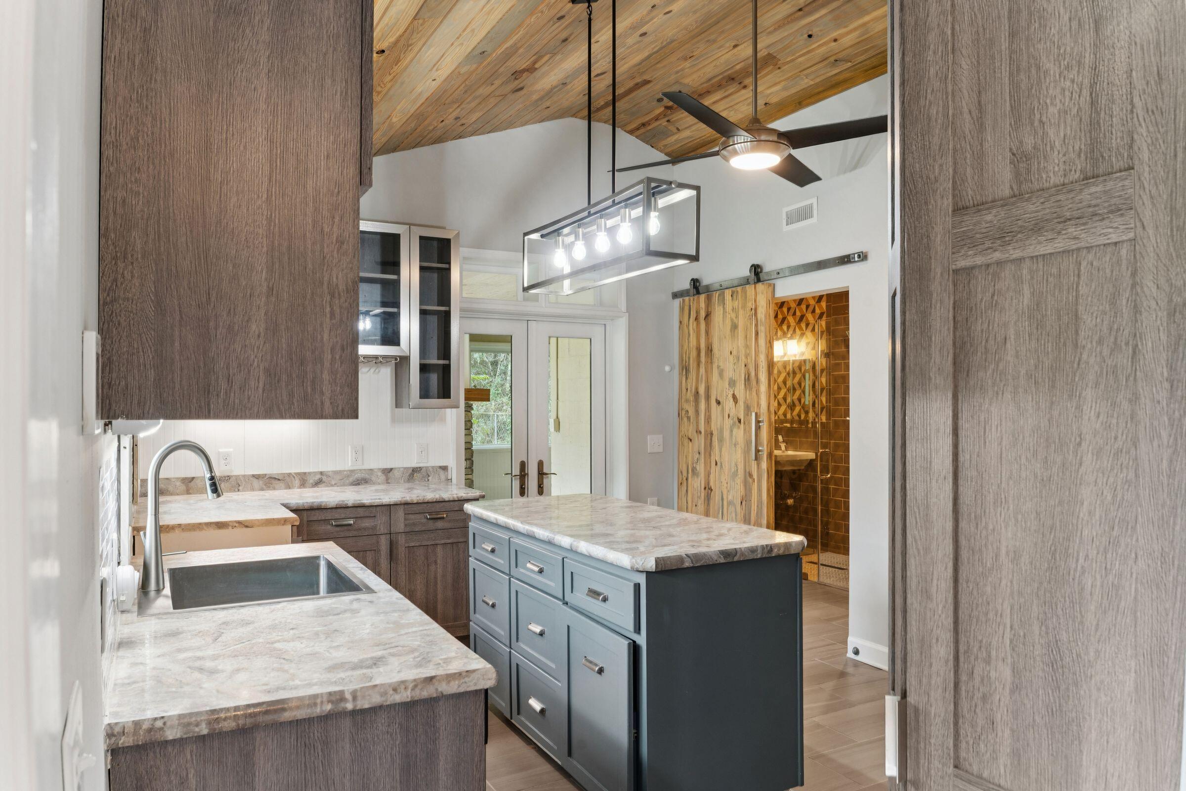 3255 Edenvale Road Johns Island, SC 29455 - Photo 39 of 63 View into the Cottage kitchen