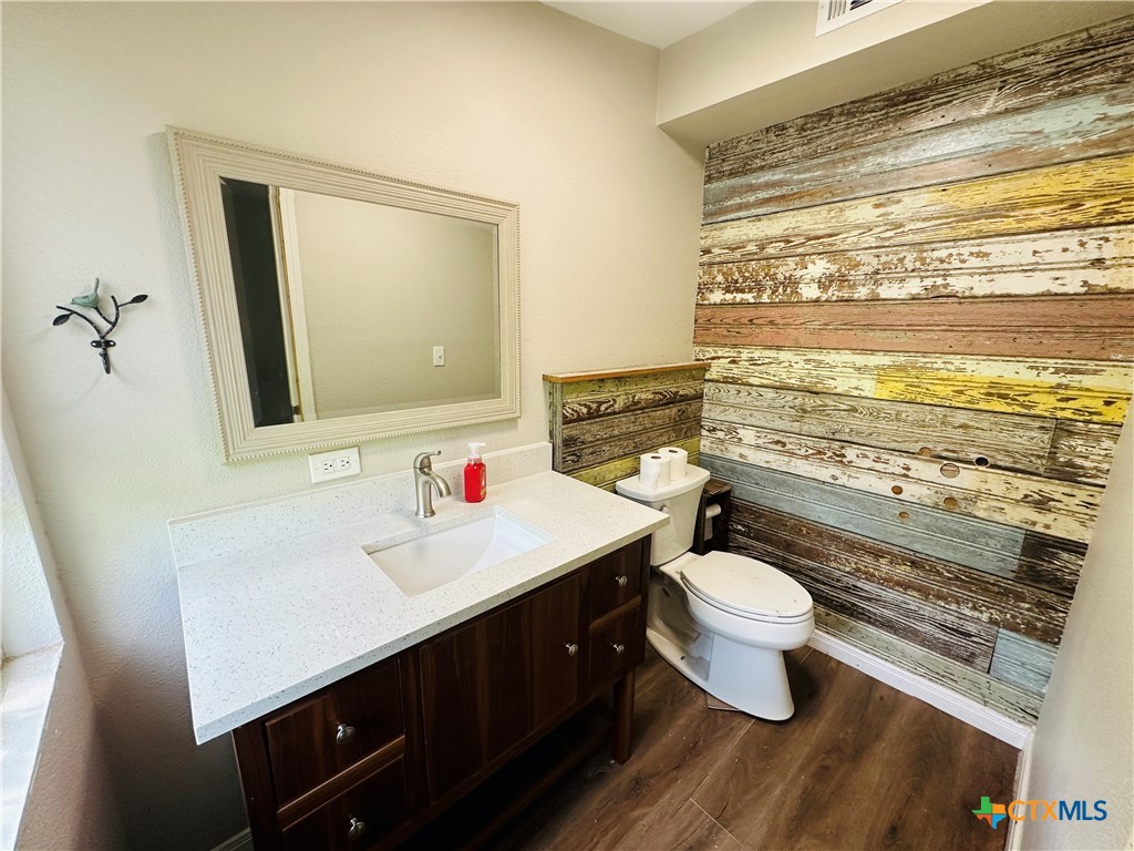 159 Prairie Street Vanderbilt, TX 77957 - Photo 9 of 26