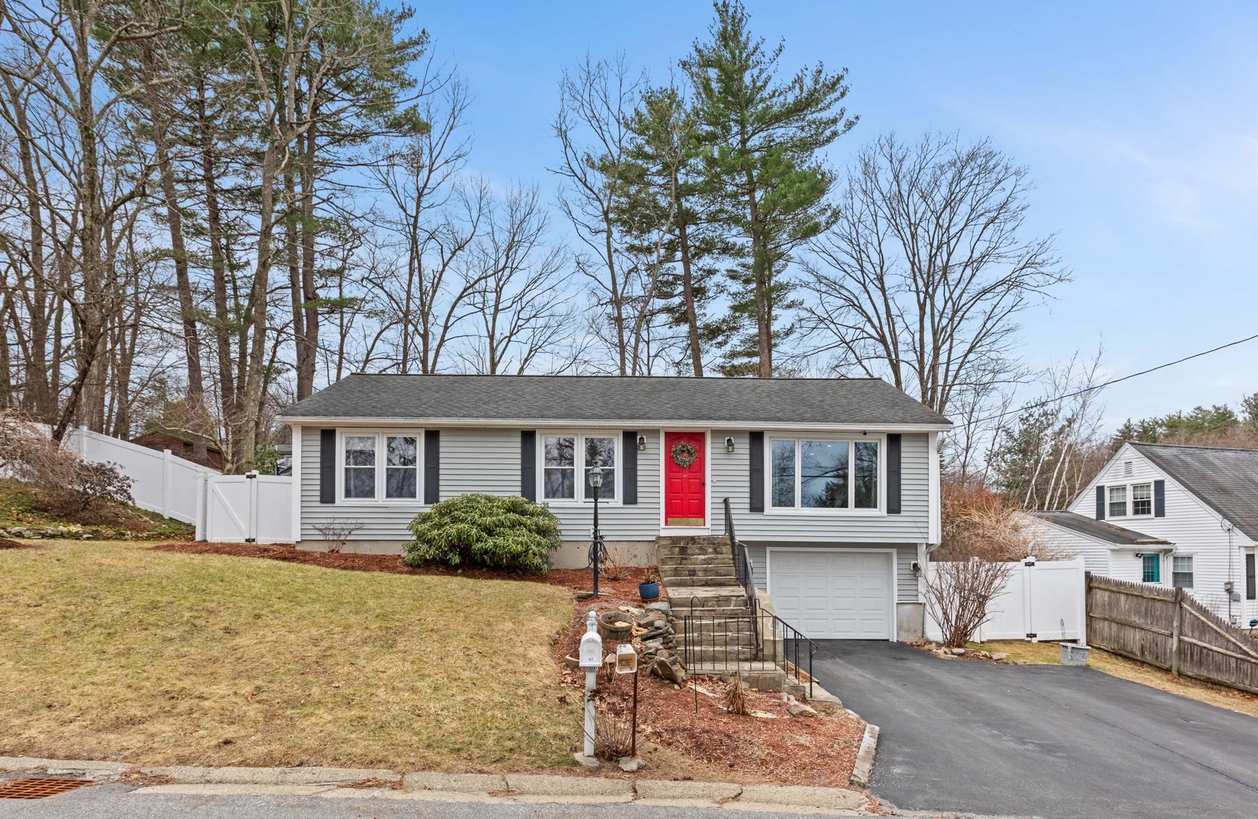 63 Robinhood Road Nashua, NH 03062 - Photo 1 of 35