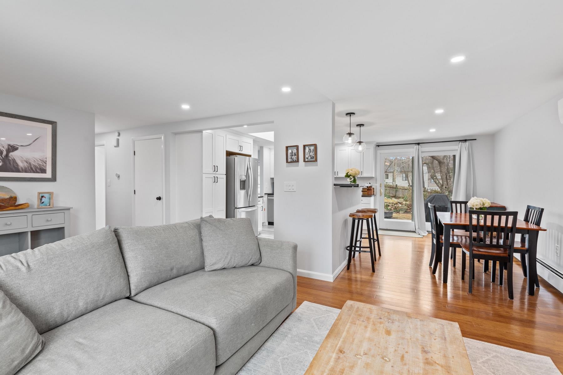 63 Robinhood Road Nashua, NH 03062 - Photo 16 of 35