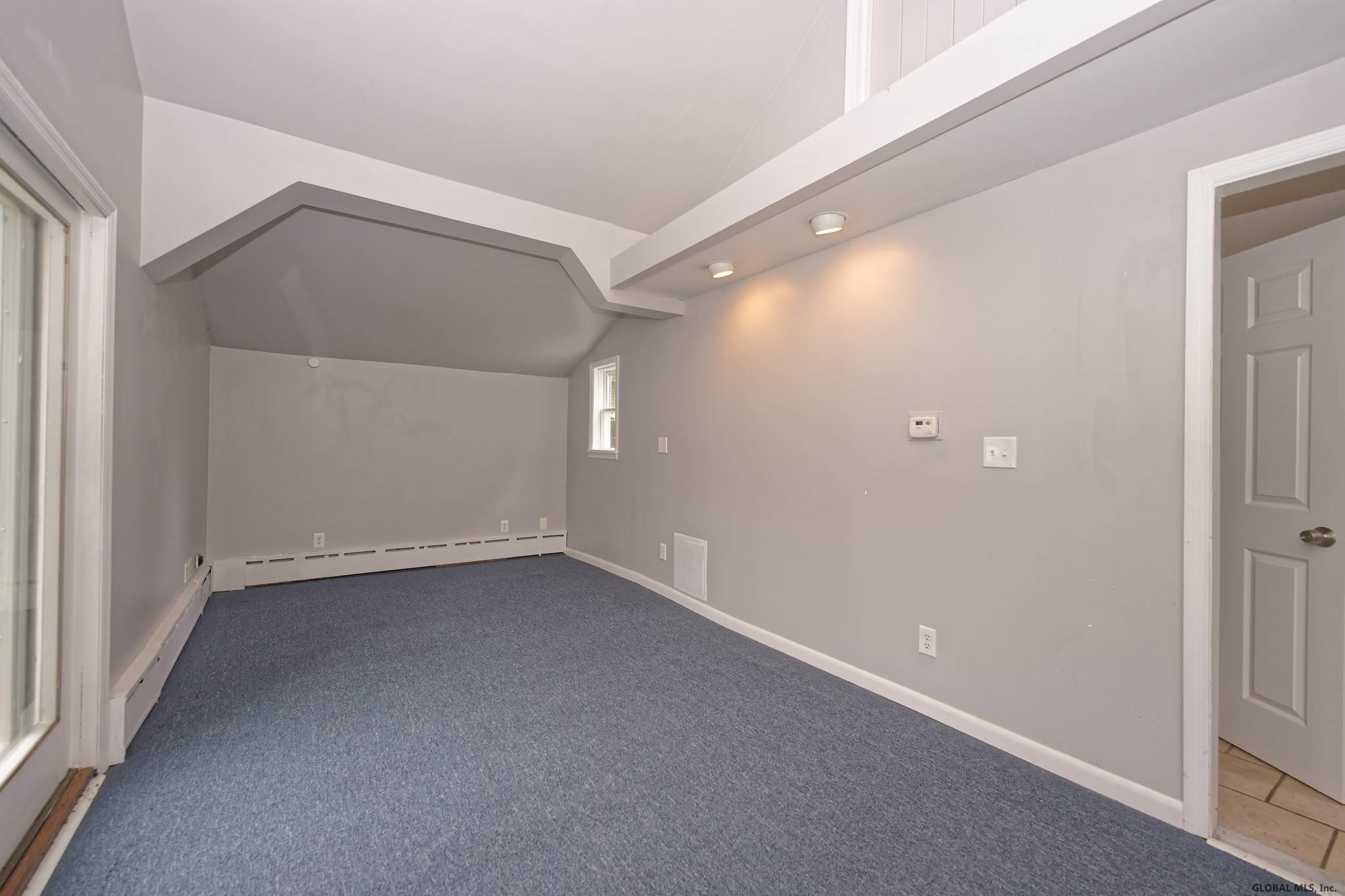 2836 Troy Schenectady Road Niskayuna, NY 12309 - Photo 20 of 42 Photo 21