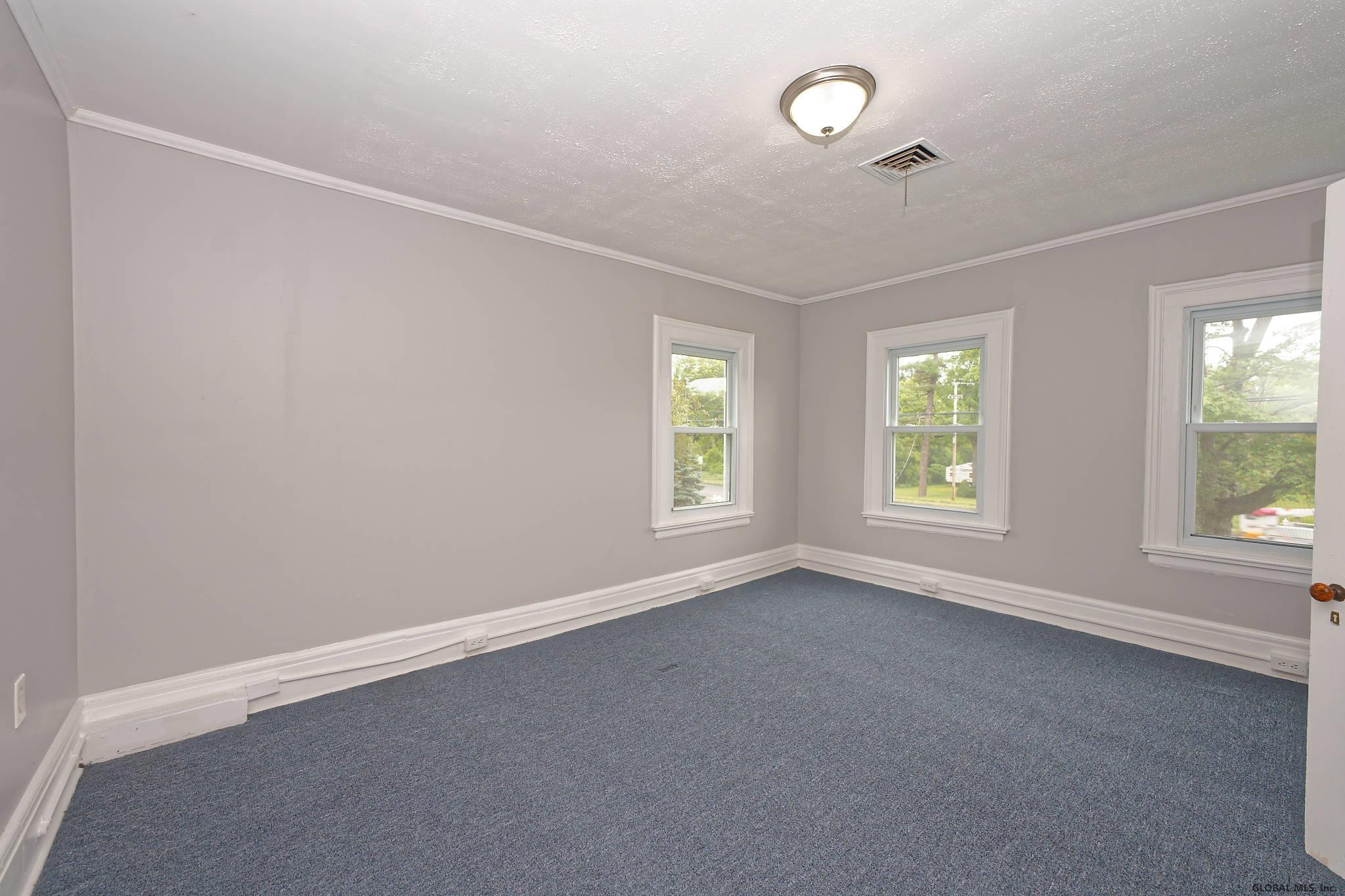2836 Troy Schenectady Road Niskayuna, NY 12309 - Photo 26 of 42 Photo 27