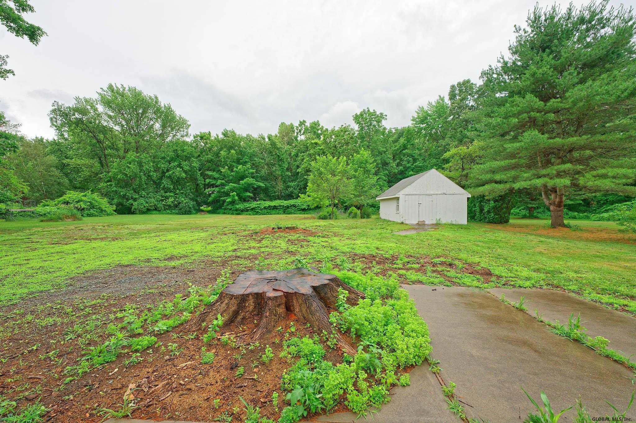2836 Troy Schenectady Road Niskayuna, NY 12309 - Photo 35 of 42 Photo 36