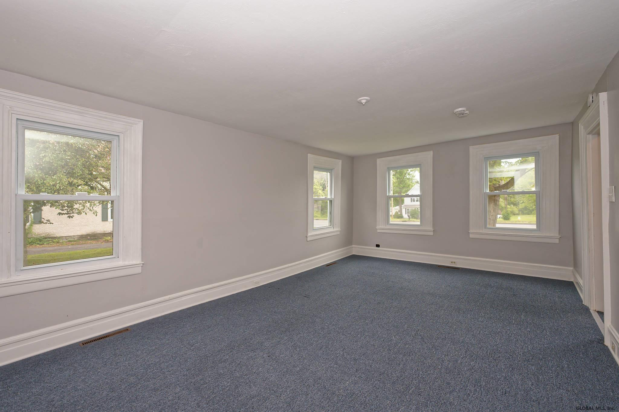 2836 Troy Schenectady Road Niskayuna, NY 12309 - Photo 9 of 42 Photo 10