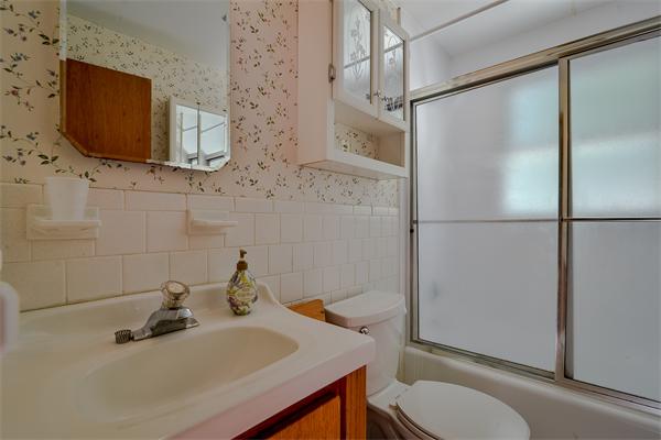 32 Grove Road Natick, MA 01760 - Photo 9 of 13 Gallery Image 9