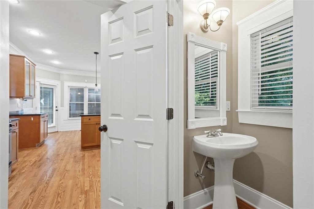 1566 Conway Road Decatur, GA 30032 - Photo 12 of 42 Gallery Image 12