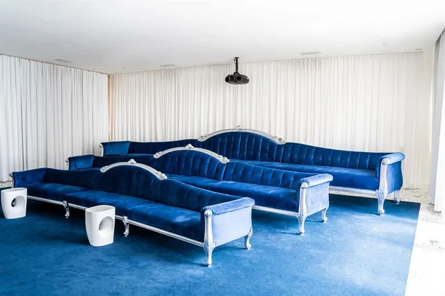 $900,000 | 495 Brickell Avenue, Unit 811, Miami, FL 33131