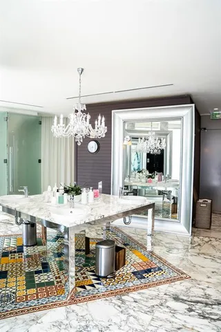 $900,000 | 495 Brickell Avenue, Unit 811, Miami, FL 33131