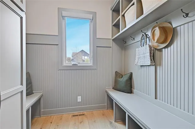 $963,745 | 17700 Knox Street, Overland Park, KS 66013