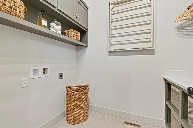 $963,745 | 17700 Knox Street, Overland Park, KS 66013