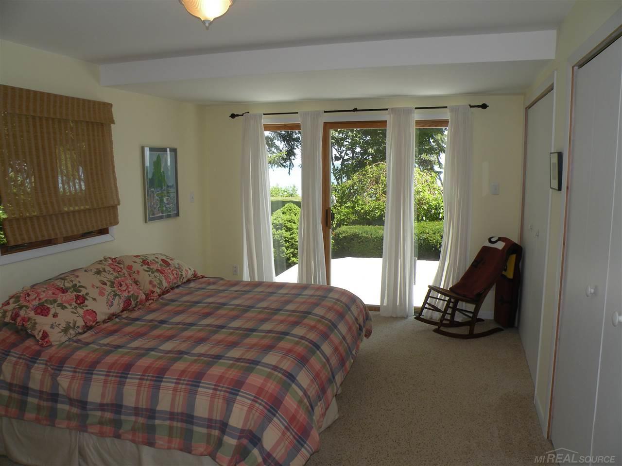 6757 Lakeshore Road Lexington, MI 48450 - Photo 17 of 41 31297117-16.JPG