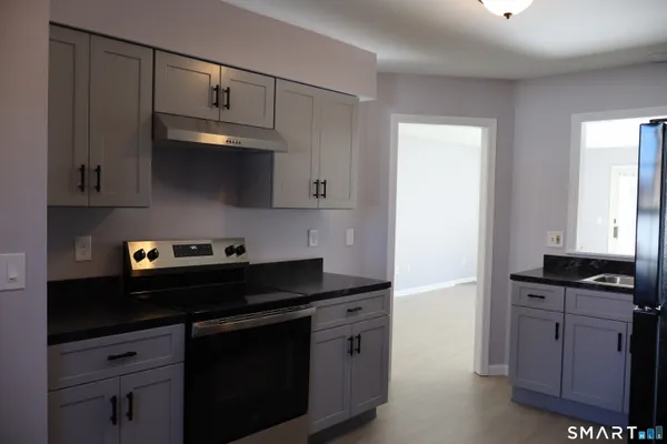 $3,200 | 15 Boughton Street, Unit 4, Danbury, CT 06810