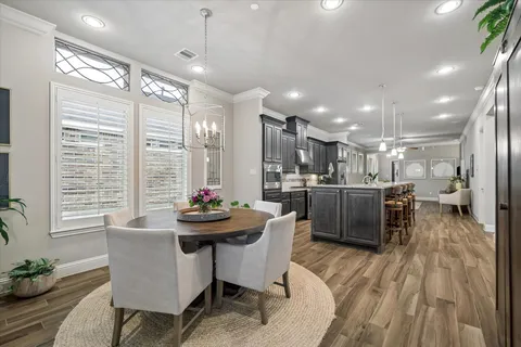 $479,000 | 530 Imperial Boulevard, Sugar Land, TX 77498