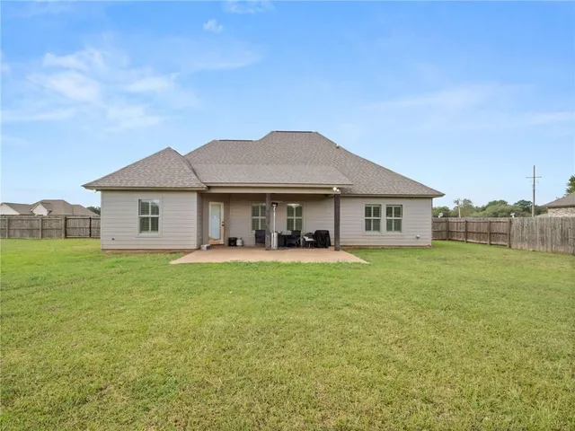 $274,999 | 302 Harvest Place, Natchitoches, LA 71457