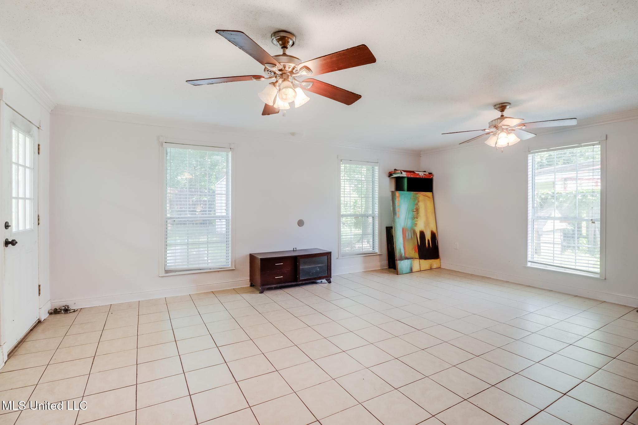 6909 Rue Mornay North Biloxi, MS 39532 - Photo 17 of 20 Photo Jul 02 2025, 10 16 56 AM (2)