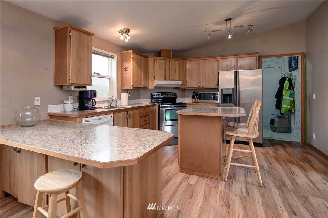 6632 Siper Road Everson, WA 98247 - Photo 9 of 25