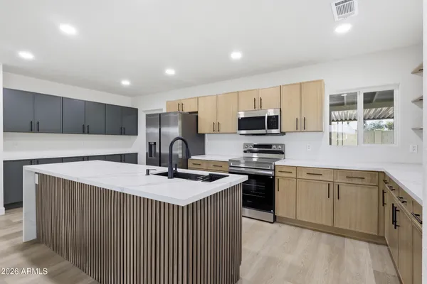 $799,999 | 3144 North 34th Street, Phoenix, AZ 85018