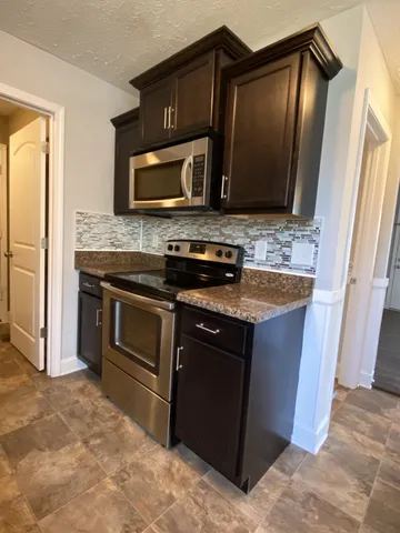 $1,950 | 548 Magnolia Drive, Clarksville, TN 37042