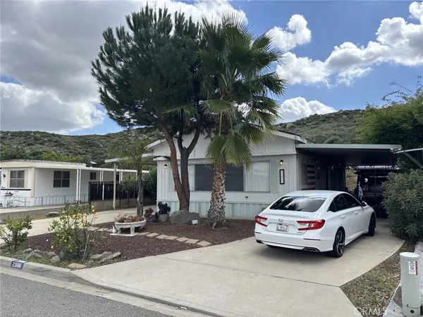 $2,600 | 23186 Skylink Drive, Canyon Lake, CA 92587