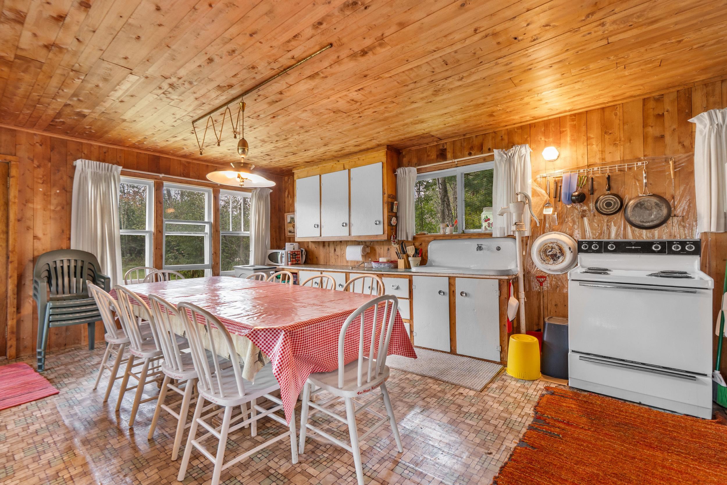 W11646 West 18th Road Pound, WI 54161 - Photo 13 of 61 Gallery Image 13