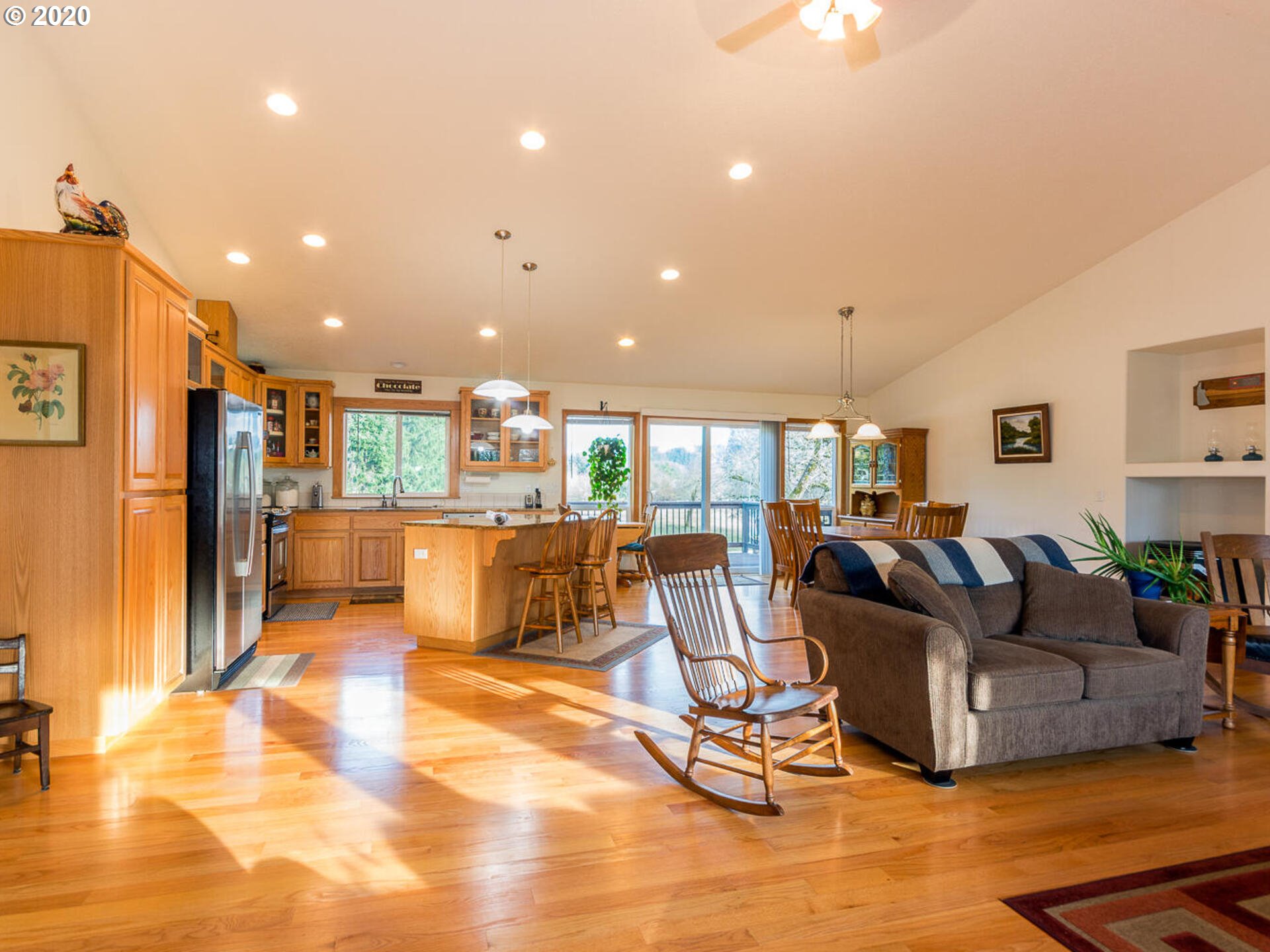 29830 Southeast Currin Road Estacada, OR 97023 - Photo 7 of 32 Gallery Image 7