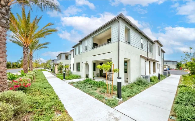 $1,095,000 | 5000 Clementine Lane, Cypress, CA 90630