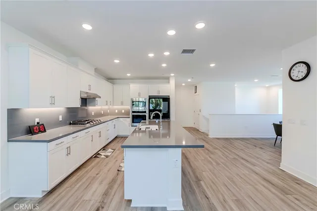 $1,095,000 | 5000 Clementine Lane, Cypress, CA 90630