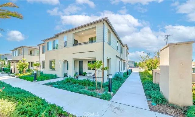 $1,095,000 | 5000 Clementine Lane, Cypress, CA 90630
