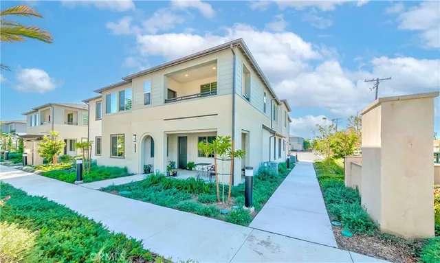$1,100,000 | 5000 Clementine Lane, Cypress, CA 90630