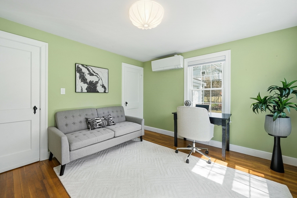 40 Englewood Road Winchester, MA 01890 - Photo 11 of 42