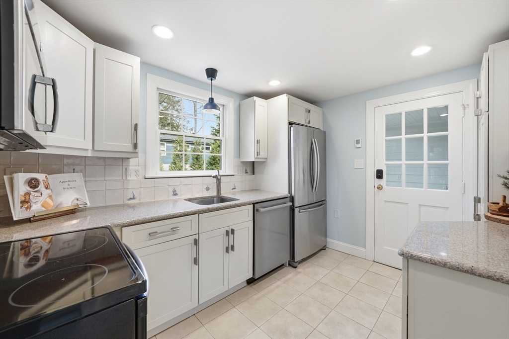 40 Englewood Road Winchester, MA 01890 - Photo 19 of 42